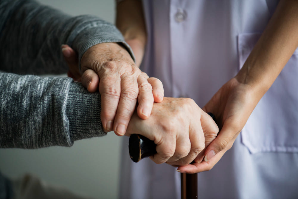 Fine vita: non suicidio assistito, ma cura e accompagnamento fino alla fine 1